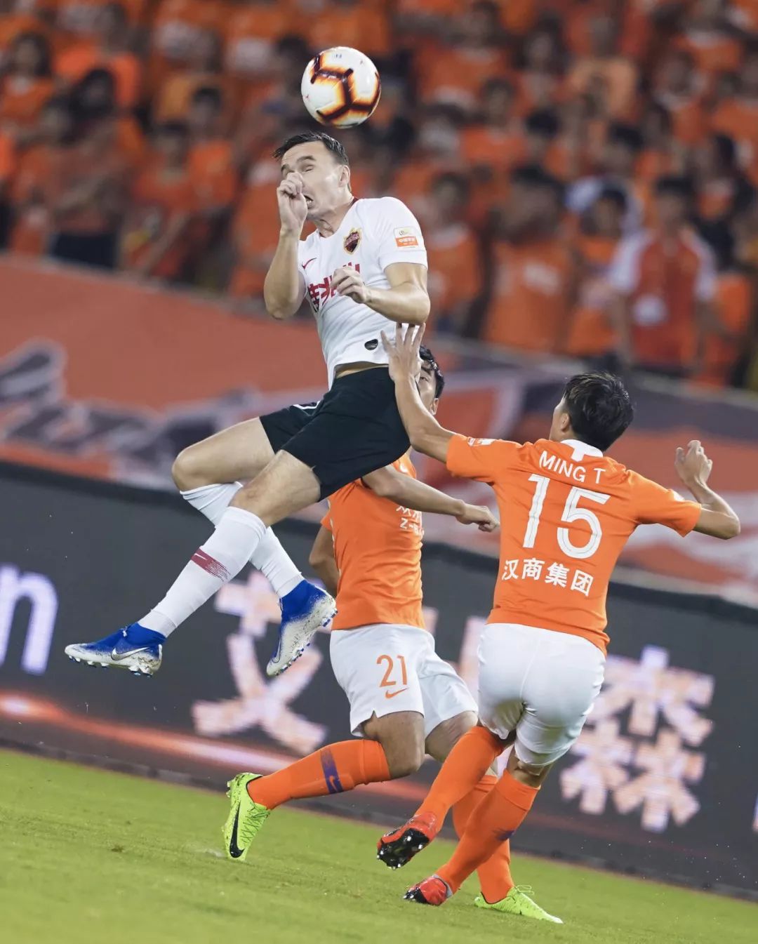 国际足联世俱杯-包含阿拉维斯遭遇四连败，保级形势堪忧的词条